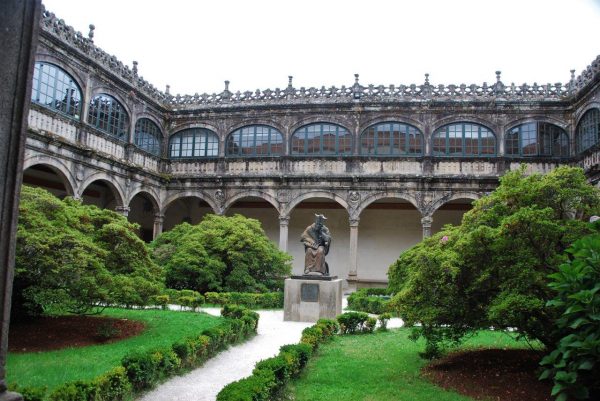 Palacio de Fonseca - Universitätsbibliothek